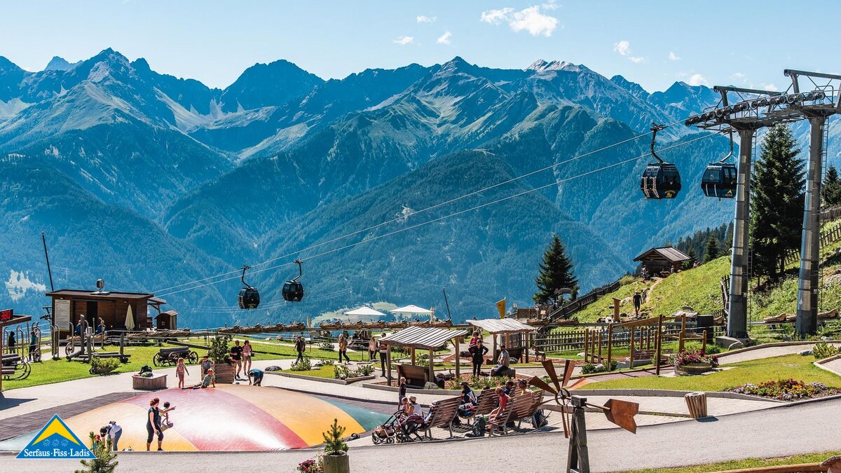 Der Sommer-Funpark Fiss an der Bergstation Möseralm bietet Spiel, Spaß und adrenalingelandene Action Urlaub in Serfaus-Fiss-Ladis | © Anke Schöps | moosearoundtheworld.de