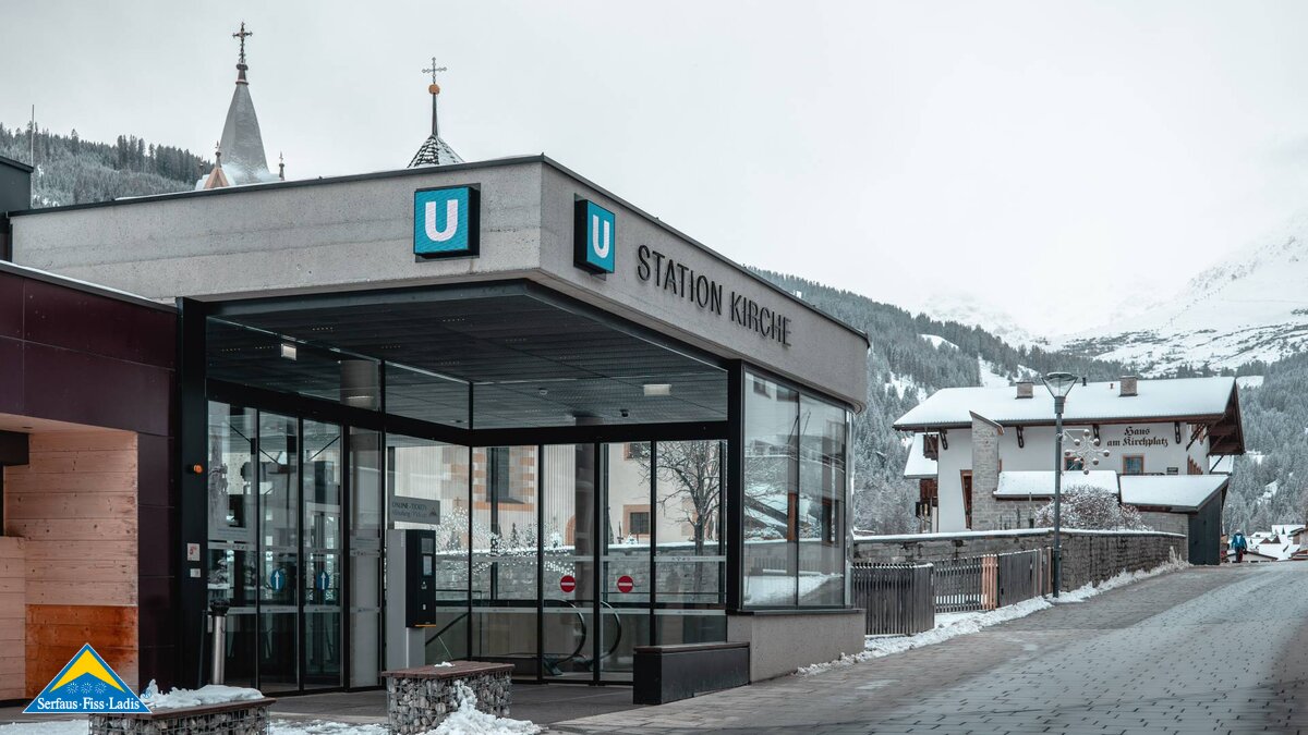 Die neue U-Bahn Station Kirche in Serfaus. | © littlecity.ch