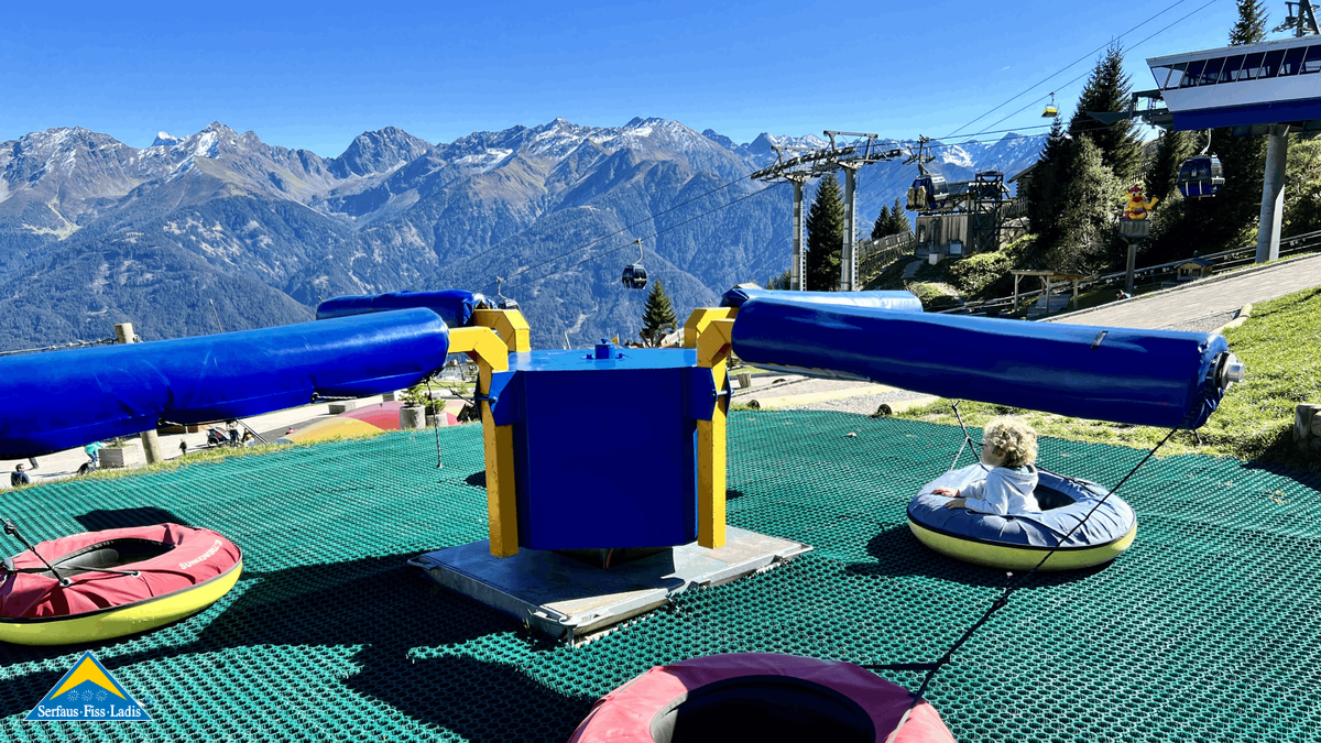 Im Sommer-Fun-Park in Fiss gibt es ein Reifen-Karussell. | © unaufschiebbar.de