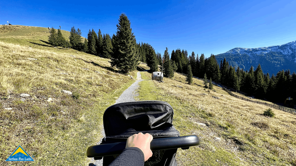 Auf dem Piratenweg in Serfaus gibt es für kleine Wanderer viel zu entdecken.  | © unaufschiebbar.de