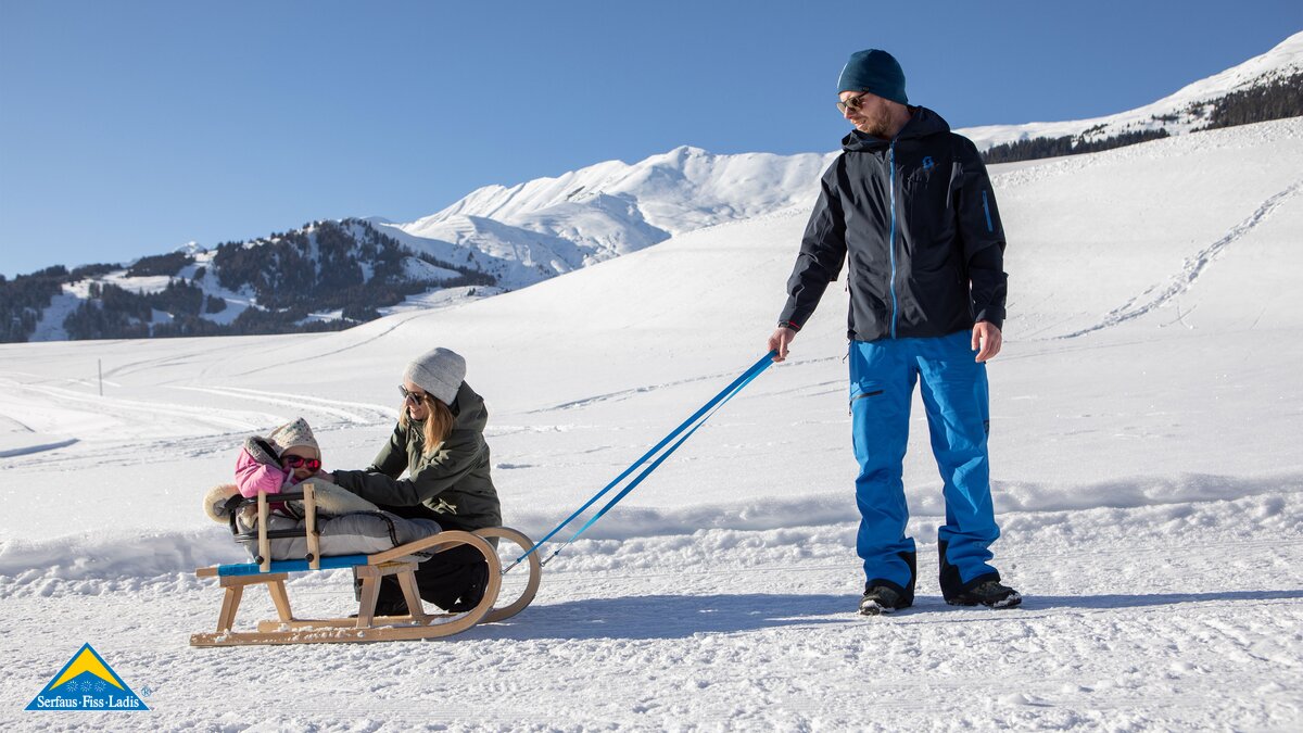 Winterwandern mit Kleinkind & Rodel | © Serfaus-Fiss-Ladis Marketing GmbH | Andreas Kirschner