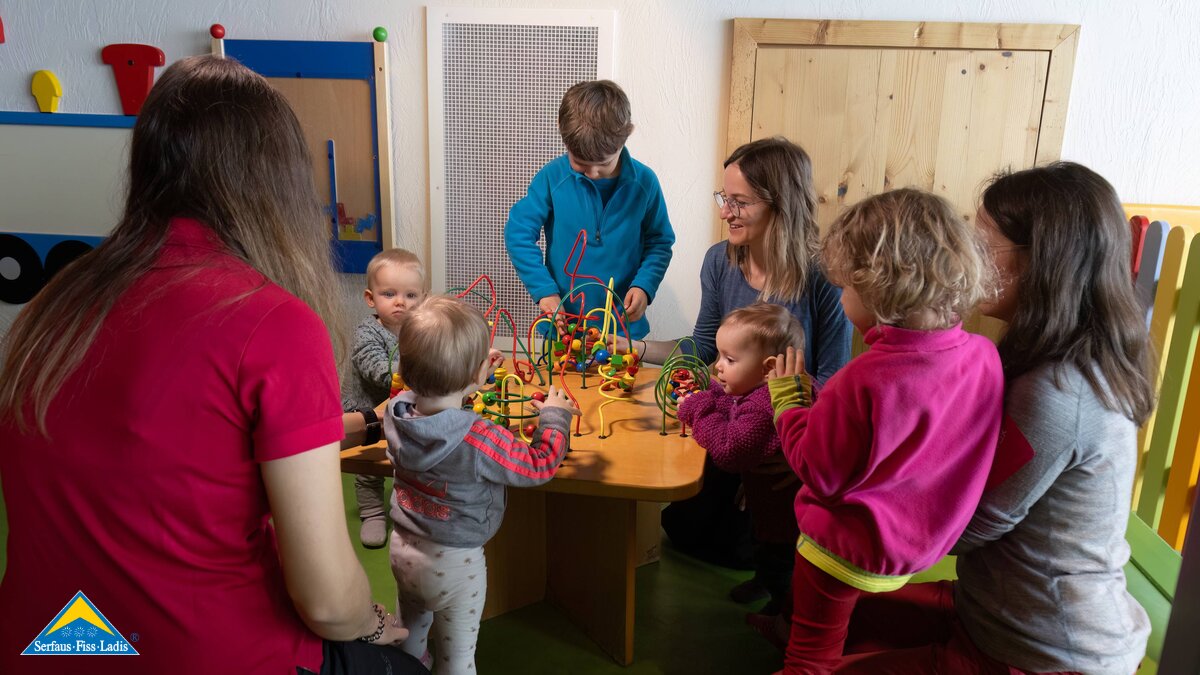 Motorikschleifen Spiel für Kleinkinder Kids Loft Sonnenburg Serfaus-Fiss-Ladis Tirol | © Serfaus-Fiss-Ladis Marketing GmbH | Andreas Kirschner