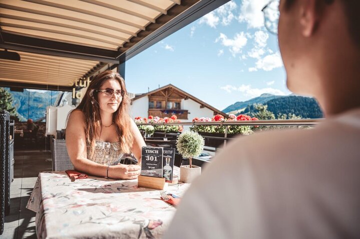 Groß ((c)_LeiterMichael_Stüberl_Terasse-37)