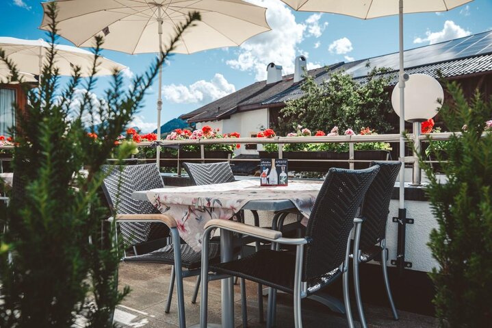 Groß ((c)_LeiterMichael_Stüberl_Terasse-11)