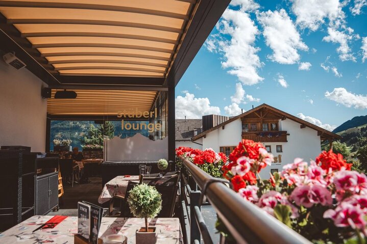 Groß ((c)_LeiterMichael_Stüberl_Terasse-24)