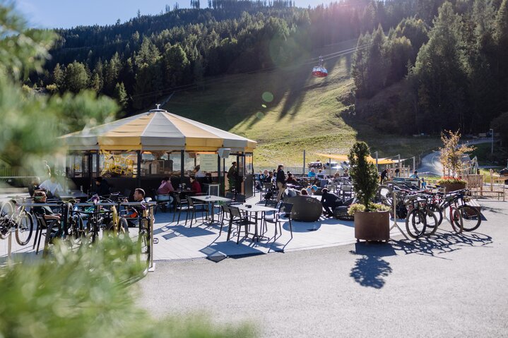 Schirmbar Talstation Komperdell